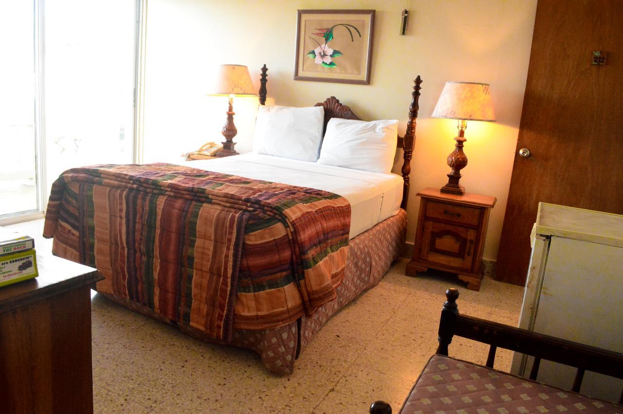 Sahara Dela Mer Inn Montego Bay Extérieur photo