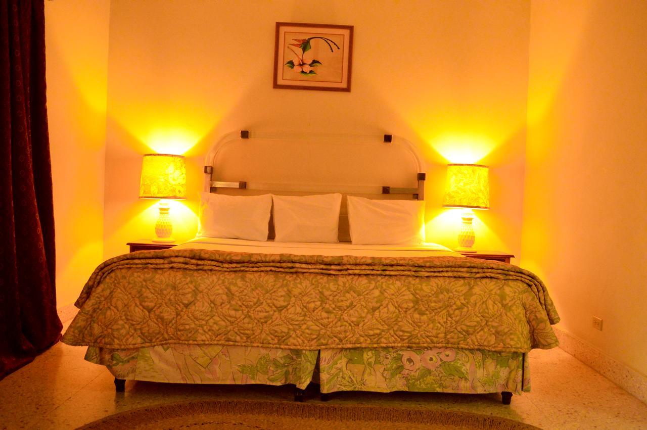 Sahara Dela Mer Inn Montego Bay Extérieur photo